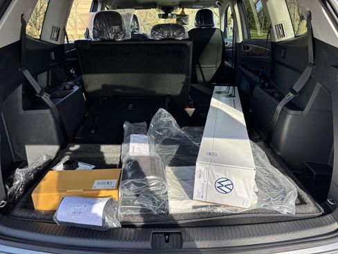 New 2026 Volkswagen Atlas SE image 9