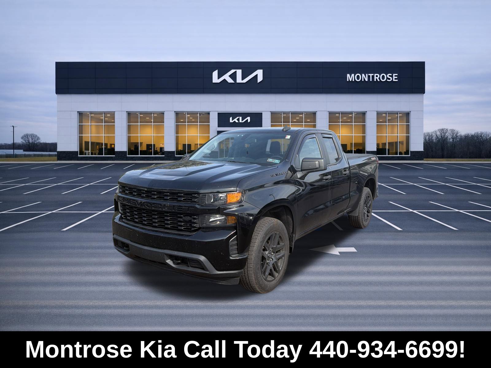 Used 2022 Chevrolet Silverado 1500 Custom w/ LPO, Blackout Package AWD/4WD 360° Tour