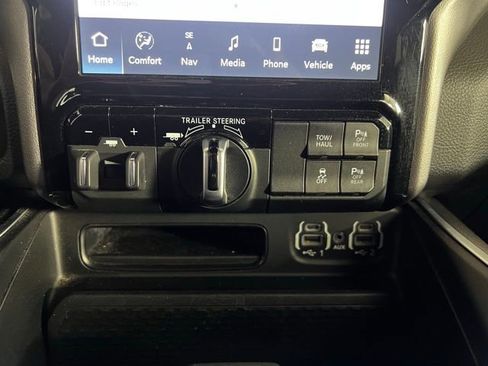 Used 2023 RAM 1500 Big Horn image 12