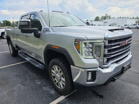 Used 2021 GMC Sierra 2500 SLT w/ SLT Convenience Package AWD/4WD image 2