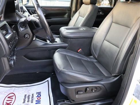 Used 2021 Chevrolet Tahoe LT w/ LT Signature Package image 46