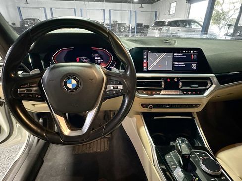 Used 2019 BMW 330i Sedan w/ Driving Assistance Package RWD image 12