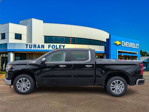 New 2026 Chevrolet Silverado 1500 LTZ w/ LTZ Premium Package AWD/4WD image 2