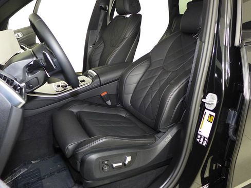 Used 2026 BMW X5 xDrive40i w/ M Sport Package AWD/4WD image 22