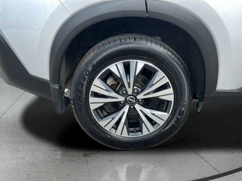 Used 2022 Nissan Rogue SV FWD image 33