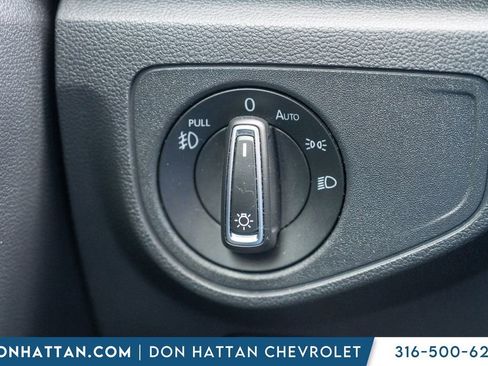 Used 2018 Volkswagen Atlas SEL Premium image 17