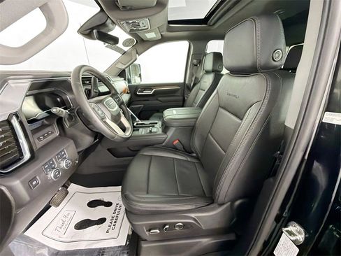 Used 2025 GMC Sierra 2500 Denali w/ Denali Reserve Package image 22