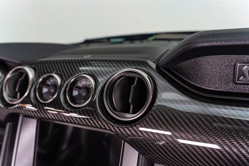 Used 2021 Ford Mustang Shelby GT500 w/ Carbon Fiber Track Pack RWD image 71