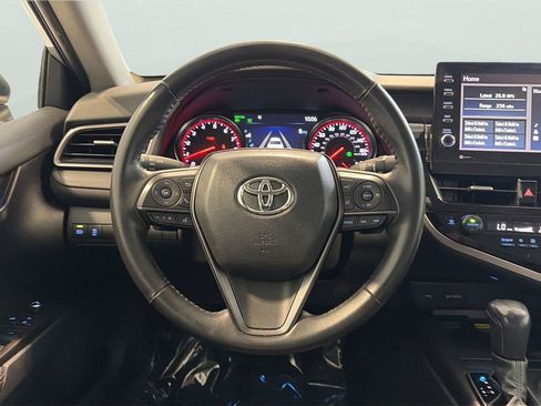 Used 2024 Toyota Camry XSE FWD image 12