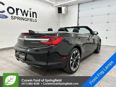 Used 2018 Buick Cascada Premium image 5