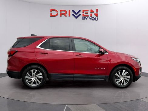 Used 2024 Chevrolet Equinox LT w/ LPO, Floor Liner Package FWD image 8