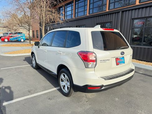 Used 2017 Subaru Forester 2.5i image 3