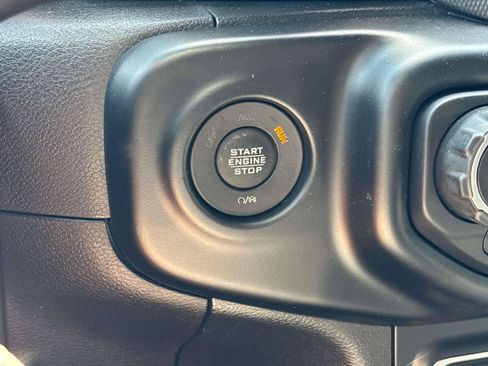 Used 2022 Jeep Wrangler Unlimited Sport AWD/4WD image 21