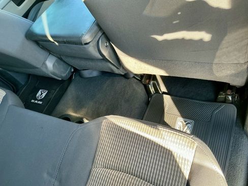 Used 2010 Dodge Ram 1500 Truck SLT image 26