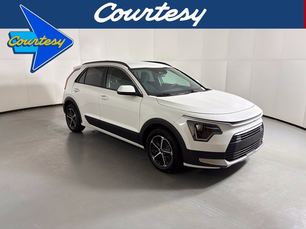 Used 2025 Kia Niro LX FWD image 1