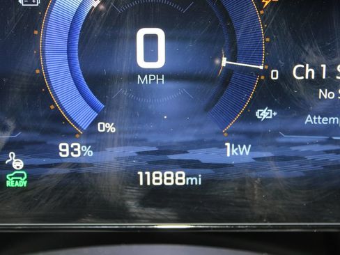 Used 2024 Chevrolet Blazer EV LT AWD/4WD image 33