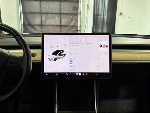 Used 2019 Tesla Model 3 Mid Range RWD image 17