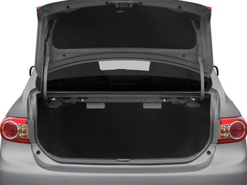 Used 2013 Toyota Corolla LE image 12