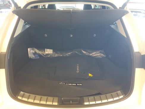 Certified 2024 Lexus NX 250 FWD image 12