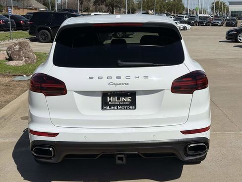 Used 2018 Porsche Cayenne Platinum Edition image 9