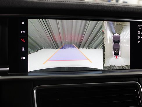 Certified 2023 Porsche Panamera 4 Platinum Edition w/ Assistance Package image 34