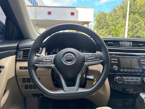 Used 2017 Nissan Rogue S w/ S Appearance Package FWD image 14