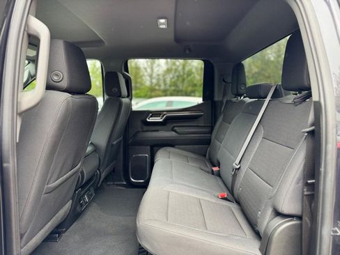 Used 2024 Chevrolet Silverado 1500 LT AWD/4WD image 21