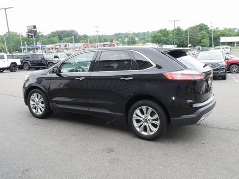 Used 2022 Ford Edge Titanium image 10