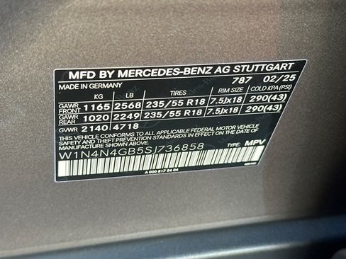 Certified 2025 Mercedes-Benz GLA 250 image 29