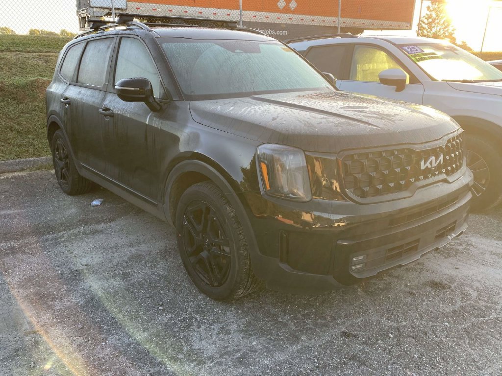 Used 2024 Kia Telluride SX X-Line AWD/4WD image 3