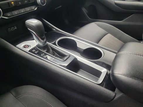 Used 2024 Nissan Altima 2.5 SV image 26