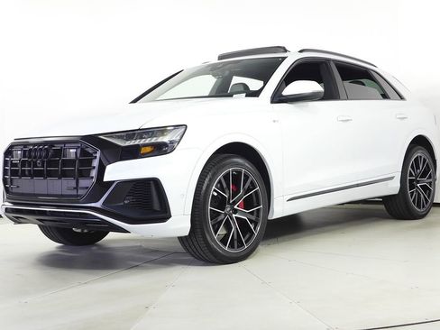 Used 2023 Audi Q8 Premium Plus w/ Premium Plus Package image 2