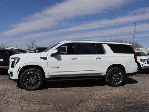 New 2026 GMC Yukon XL Elevation AWD/4WD image 4