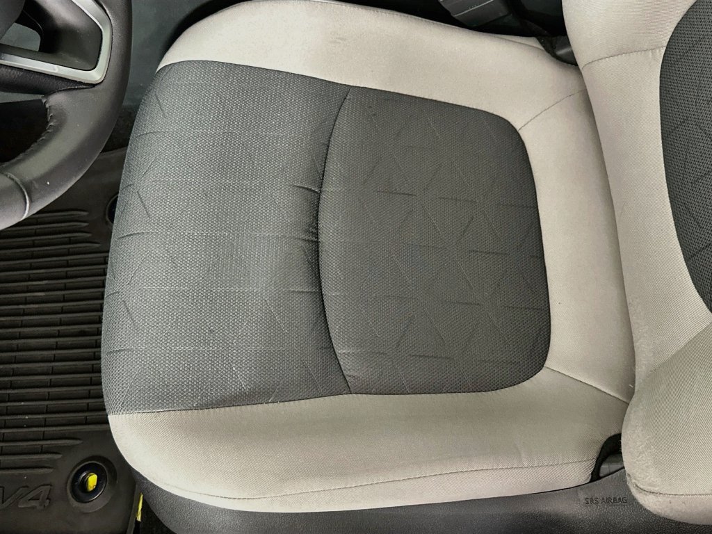 Used 2025 Toyota RAV4 XLE w/ Convenience Package AWD/4WD image 20