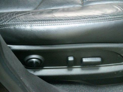 Used 2016 Buick Enclave Premium w/ Experience Buick Package image 10