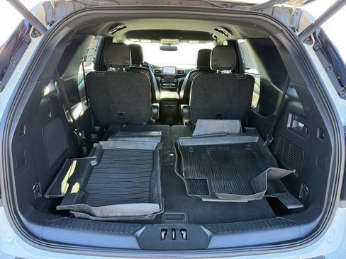 Certified 2022 Ford Explorer ST-Line w/ Class IV Trailer Tow Package RWD image 17