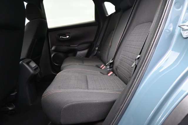 Used 2025 Honda HR-V Sport image 11