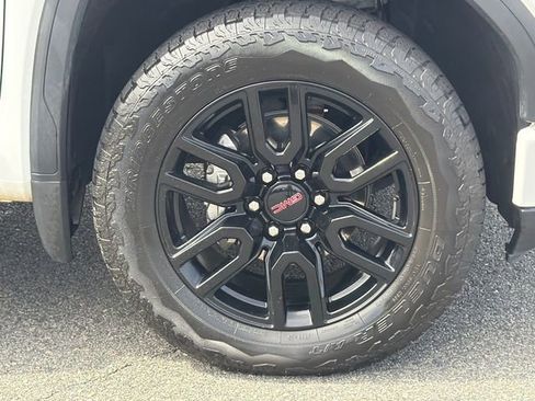 Used 2024 GMC Sierra 1500 Elevation AWD/4WD image 12