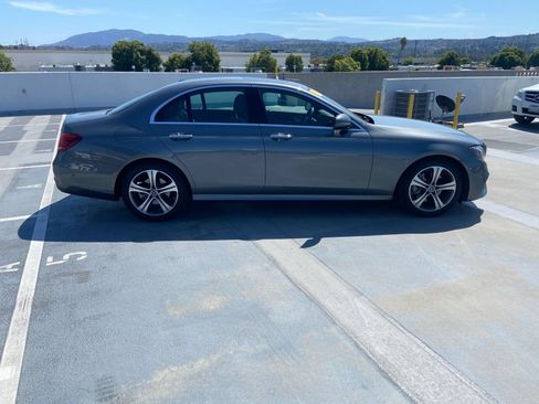 Used 2019 Mercedes-Benz E 300 image 5