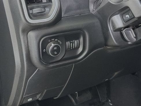 Used 2019 RAM 2500 Laramie AWD/4WD image 10
