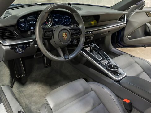 Used 2020 Porsche 911 Carrera w/ Premium Package RWD image 34