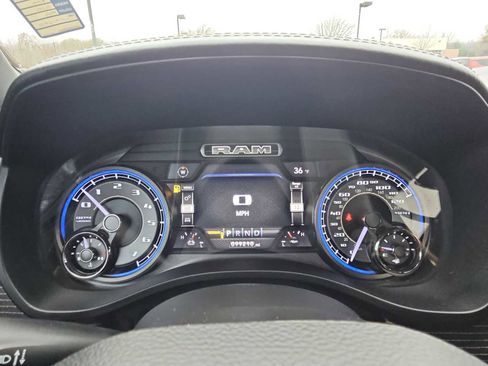 Used 2020 RAM 1500 Limited image 31