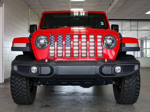 Used 2020 Jeep Gladiator Rubicon AWD/4WD image 3