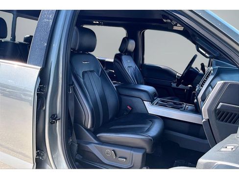 Used 2019 Ford F350 Platinum w/ Platinum Ultimate Package AWD/4WD image 30