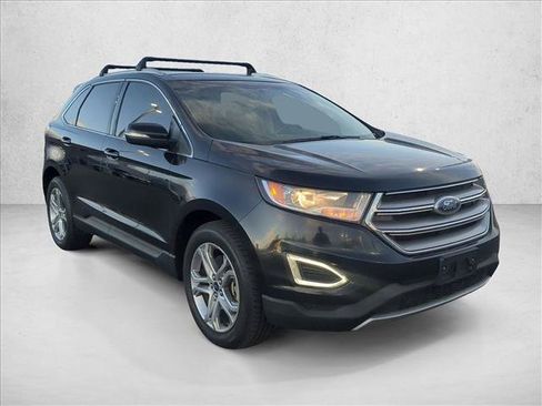 Used 2016 Ford Edge Titanium w/ Technology Package image 3