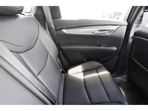 New 2026 Cadillac XT5 Luxury AWD/4WD image 11