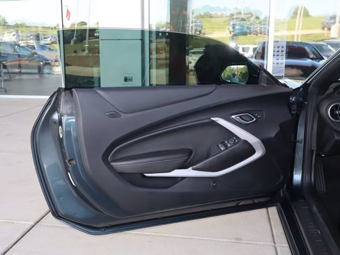Used 2020 Chevrolet Camaro LT RWD image 12