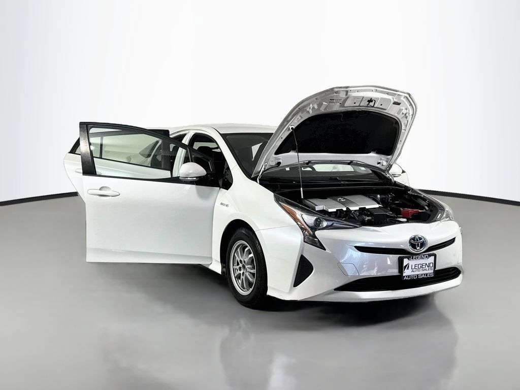 Used 2016 Toyota Prius Four FWD image 21