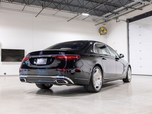Used 2024 Mercedes-Benz Maybach S 680 4MATIC image 4