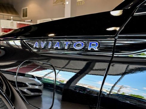 Used 2022 Lincoln Aviator Grand Touring w/ Elements Package Plus AWD/4WD image 14